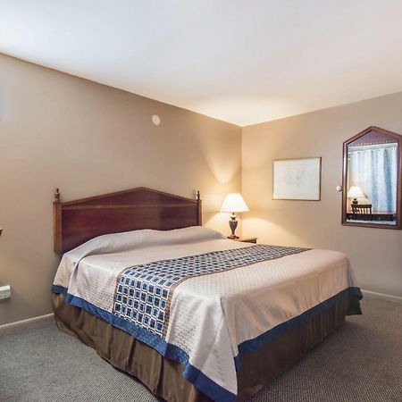 Knights Inn Amsterdam Bagian luar foto