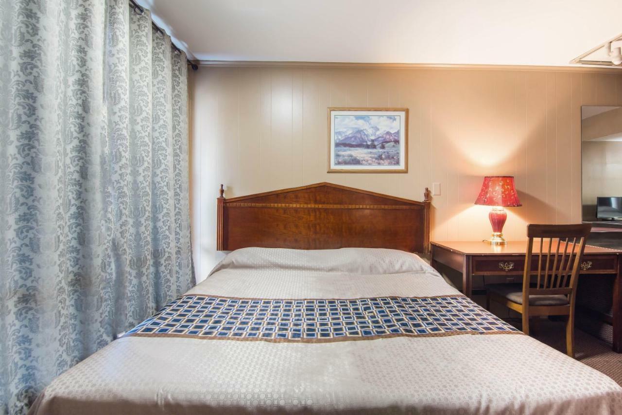 Knights Inn Amsterdam Bagian luar foto