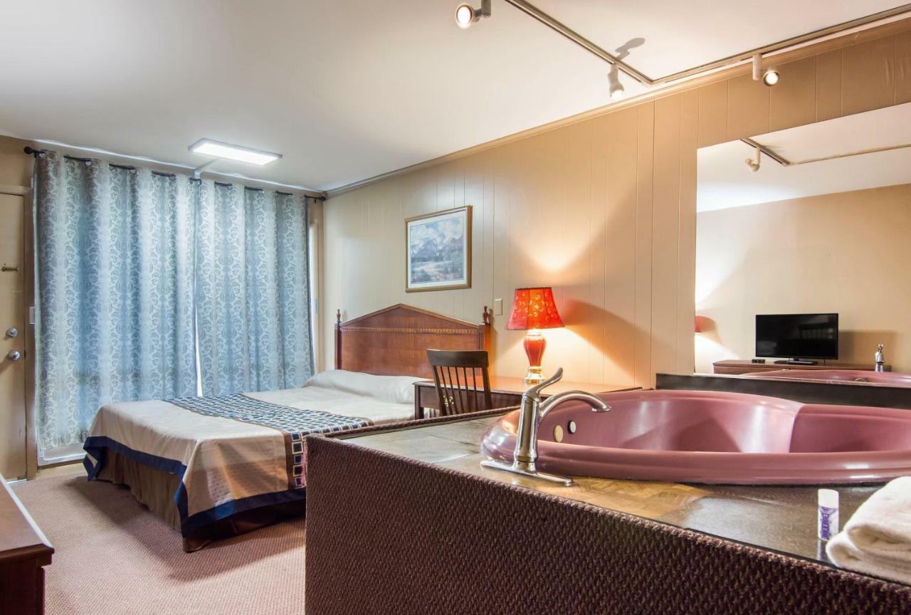 Knights Inn Amsterdam Bagian luar foto